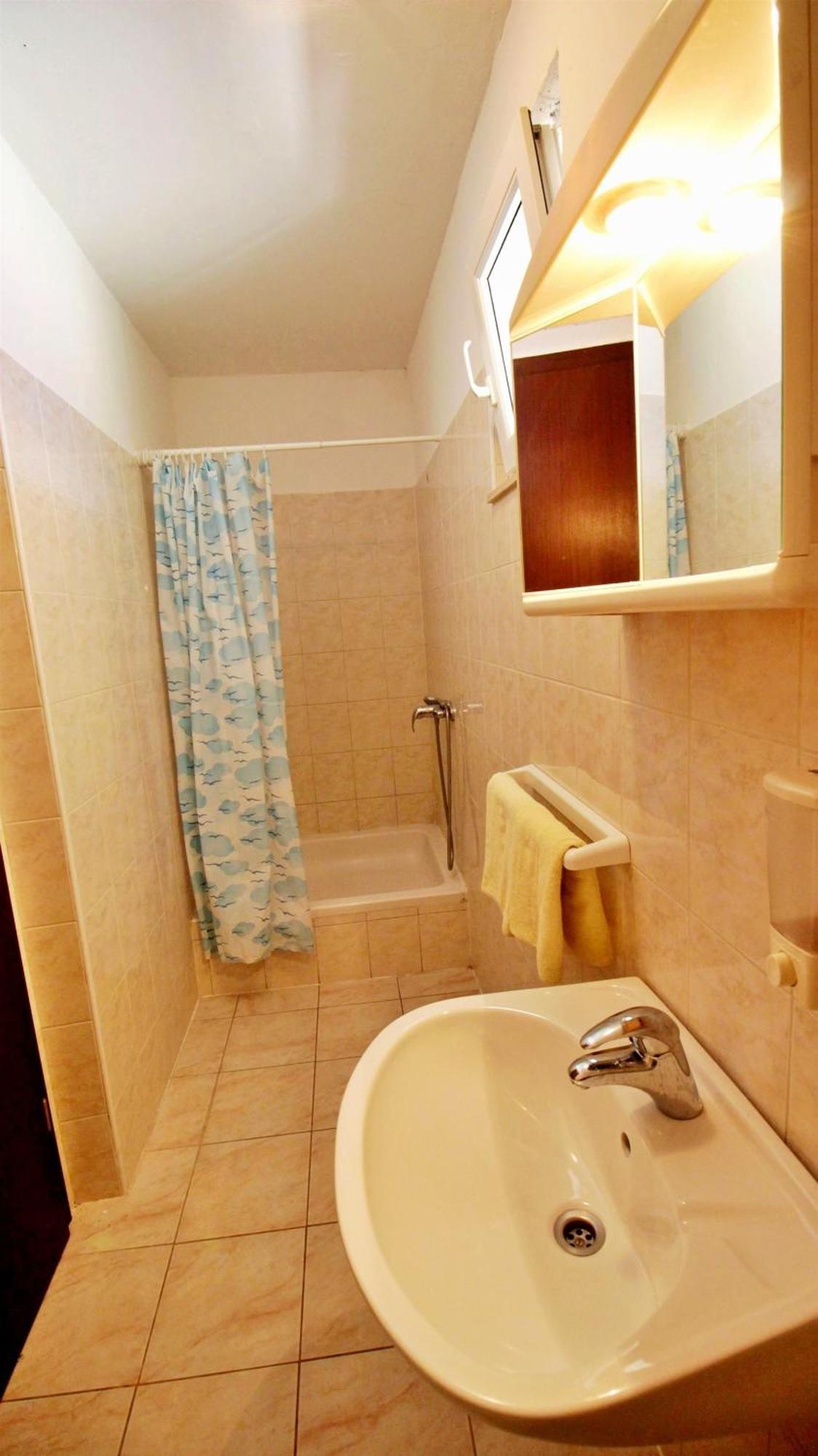 Apartments Marko Nemira Омиш Номер фото