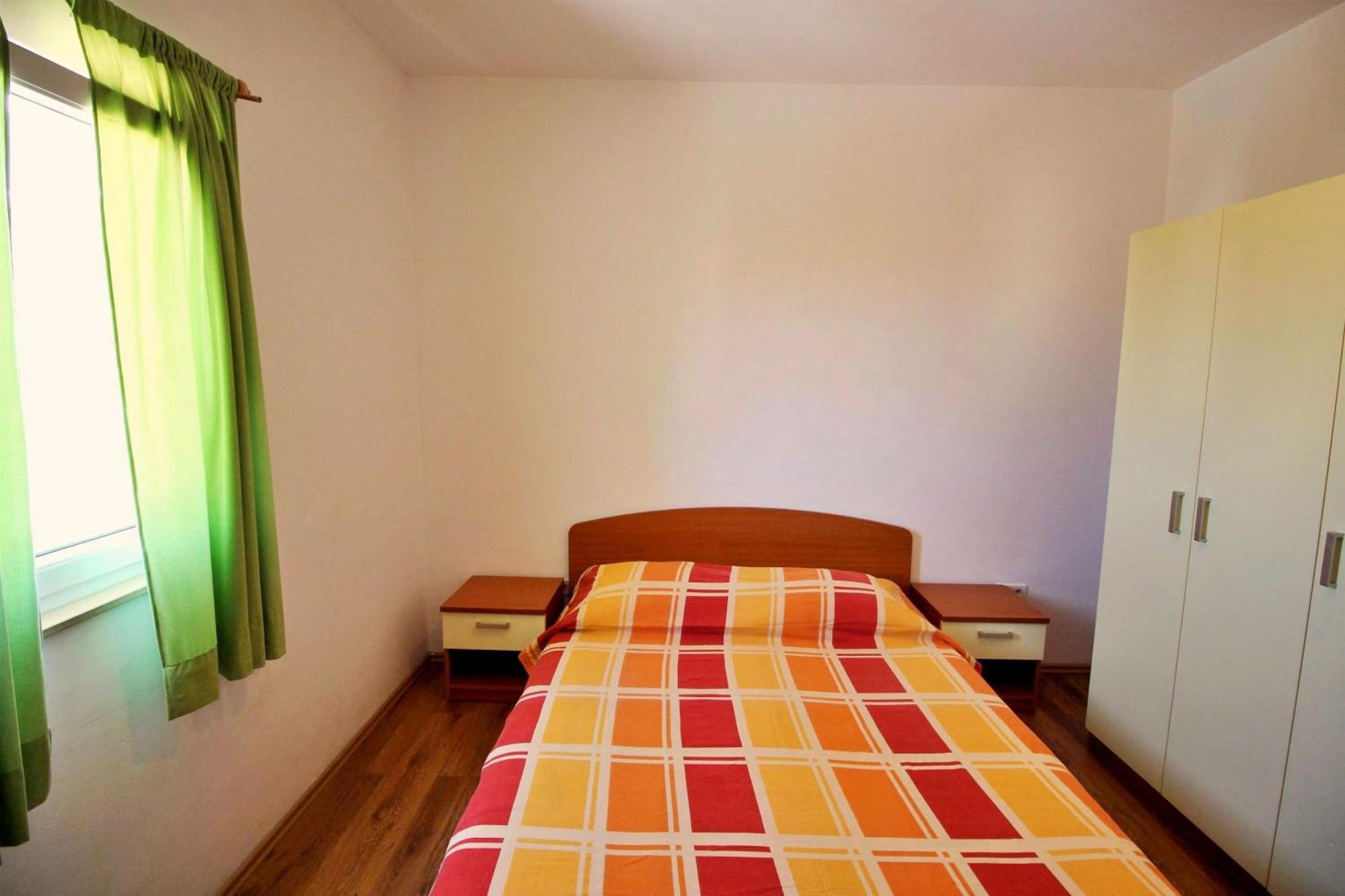 Apartments Marko Nemira Омиш Номер фото