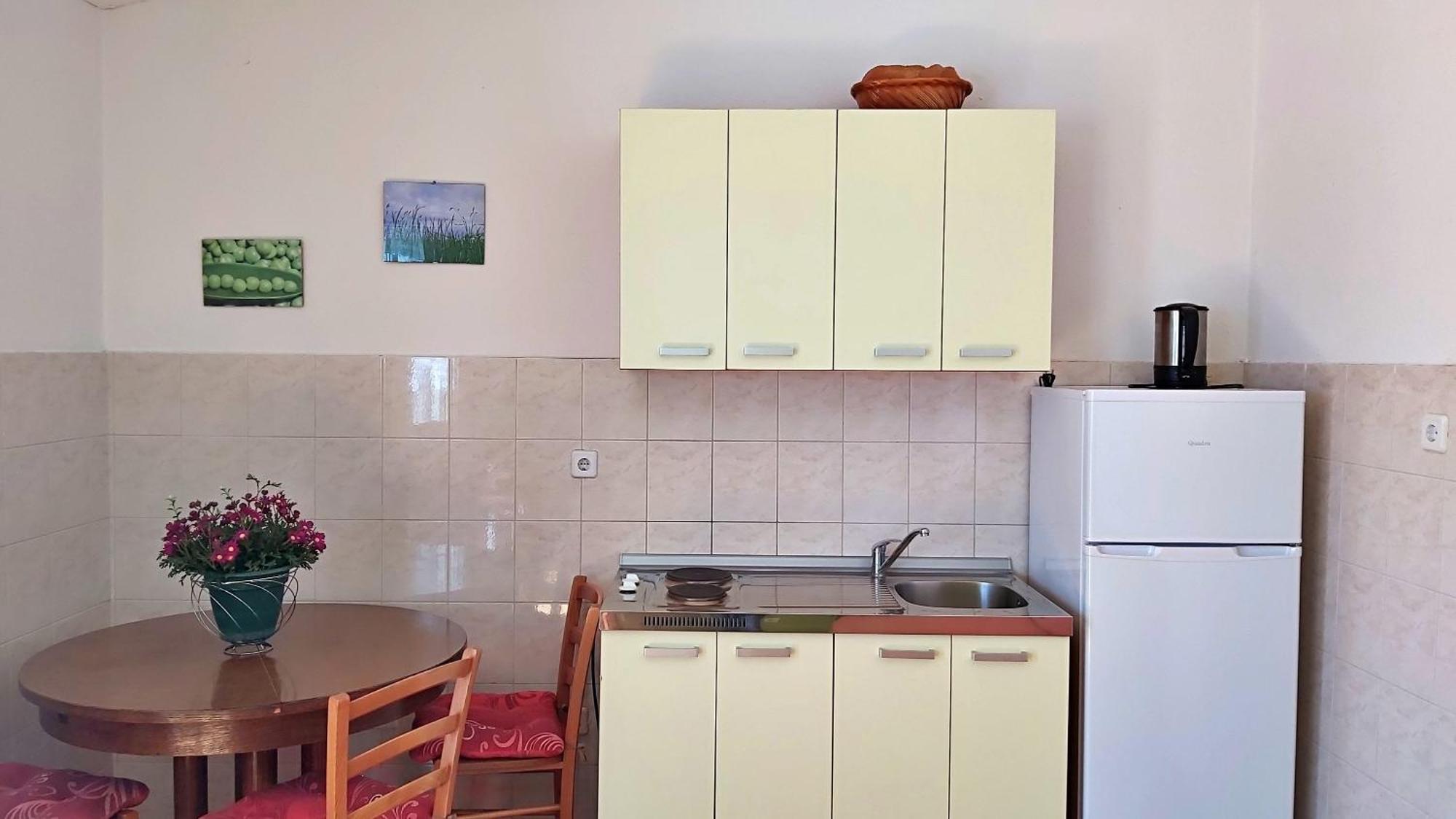 Apartments Marko Nemira Омиш Номер фото